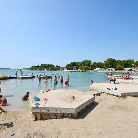 Apartment Private Garden Vodice