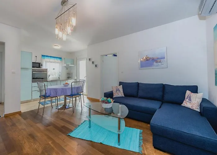 Private Garden 아파트 *