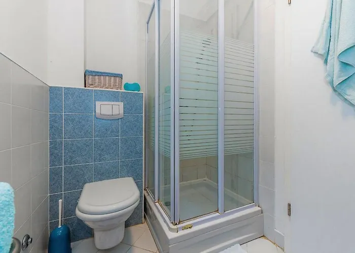 Private Garden 아파트 *